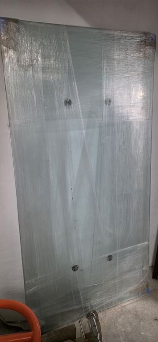 Масивна дървена маса за хранене със стъклен плот 100х200 разтегателна