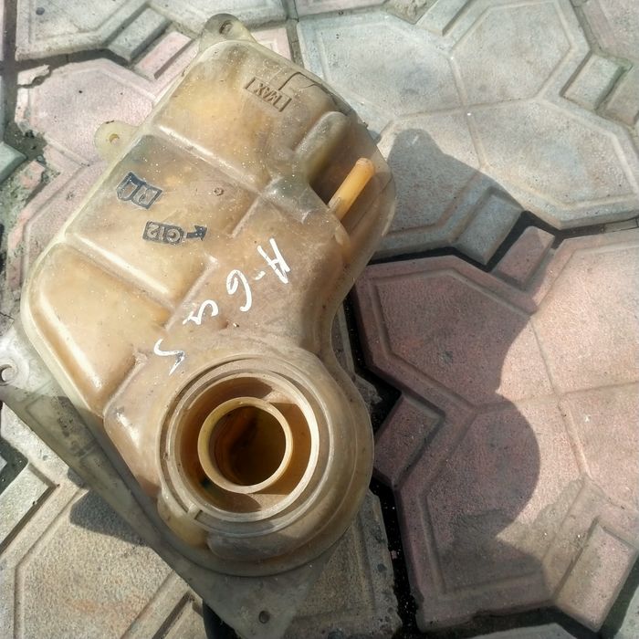 Расширительный бачок ауди