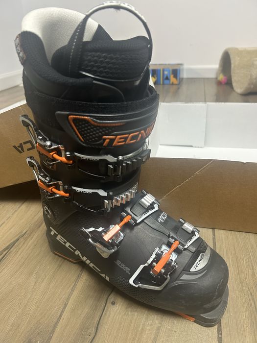 Clapari Tecnica 110s marime 42 26,5 cm