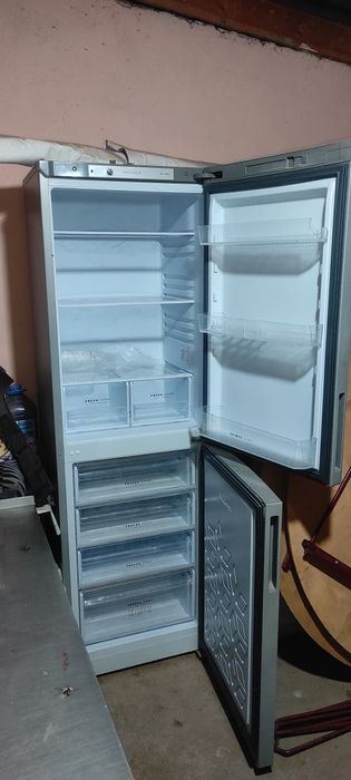 Холодильник Бирюса