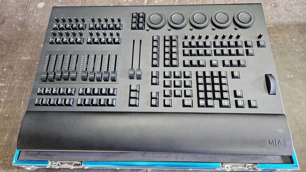 Осветителен пулт Grand MA3