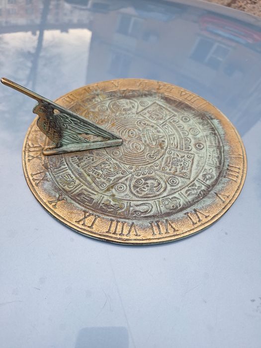 Слънчев часовник