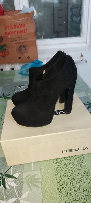 Ботинки! В хорошем состоянии!