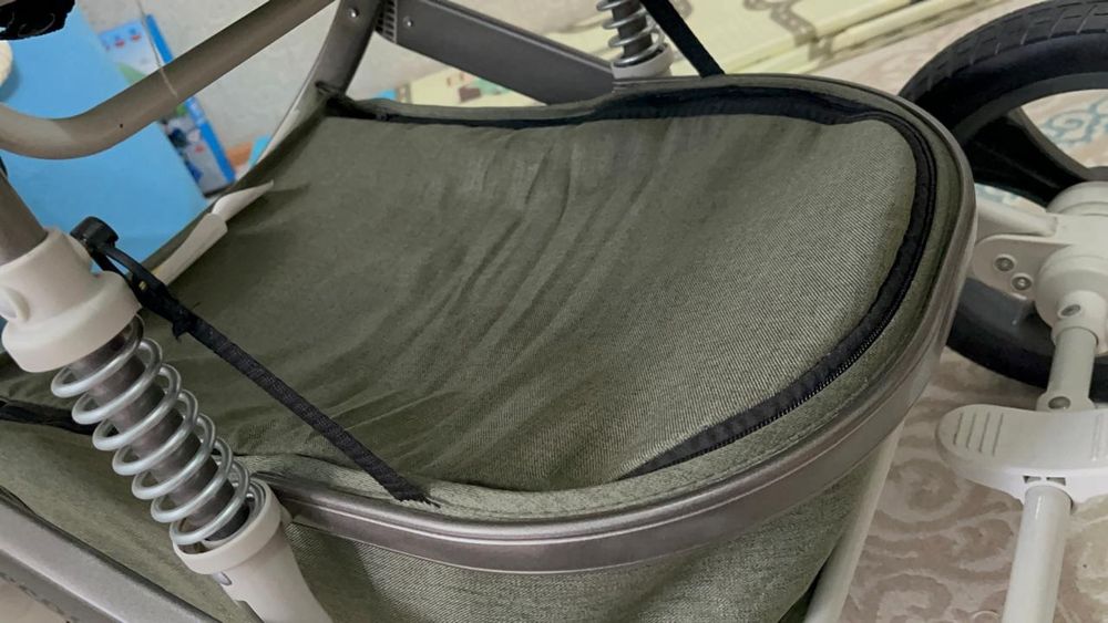 Продам отличную коляску