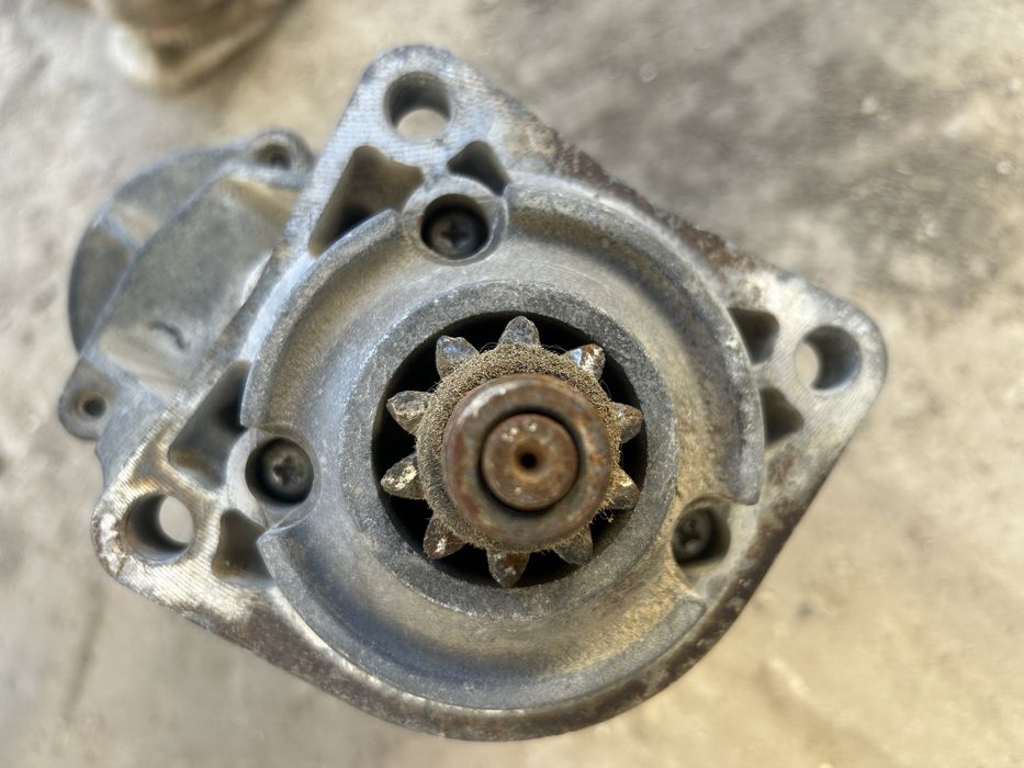 Стартер 12 вольт ……….