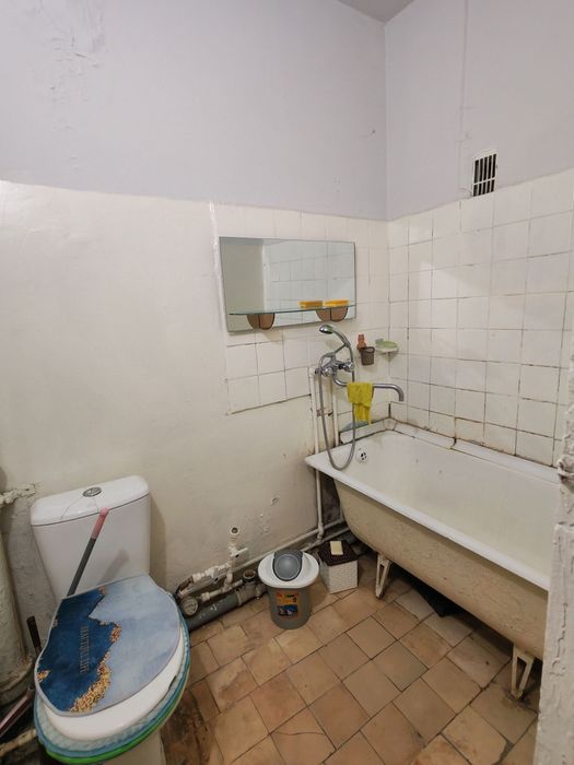 Arenda kvartira. Lesinova 1. Kadishva bozor yonida. 1/7/9