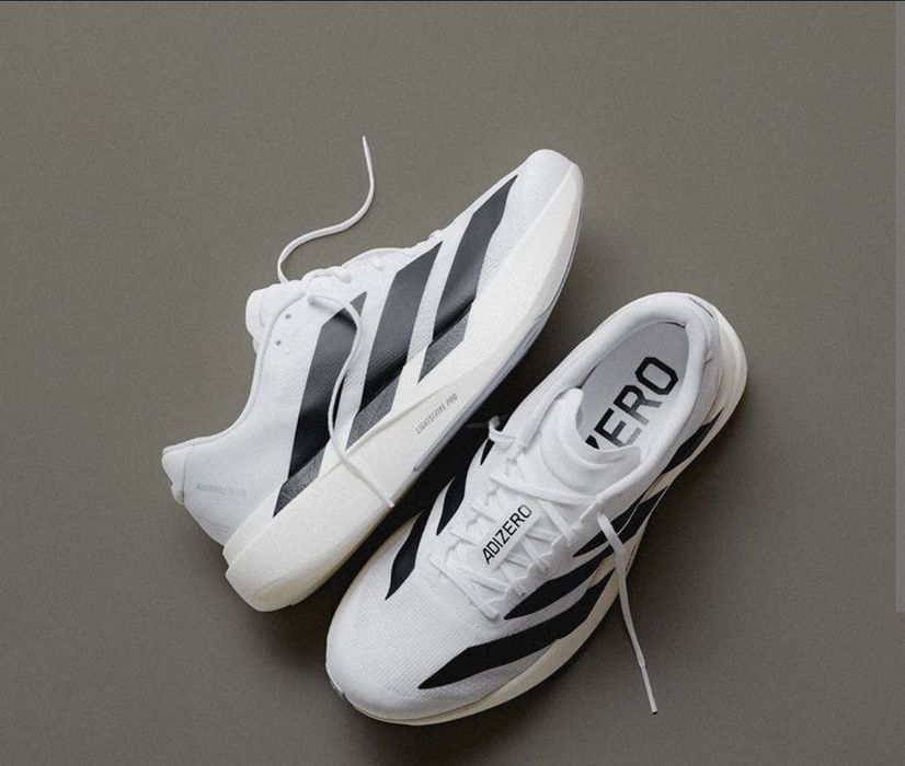 Adizero Evo Sl.42 2/3 Pret fix 440 ron!!!