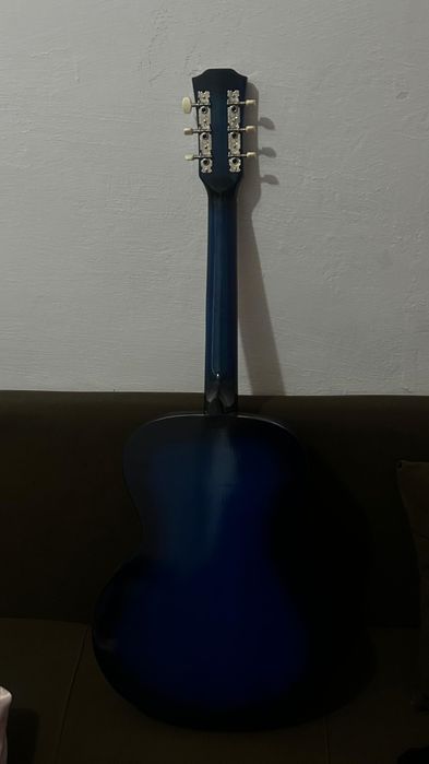 Продам.   .гитару