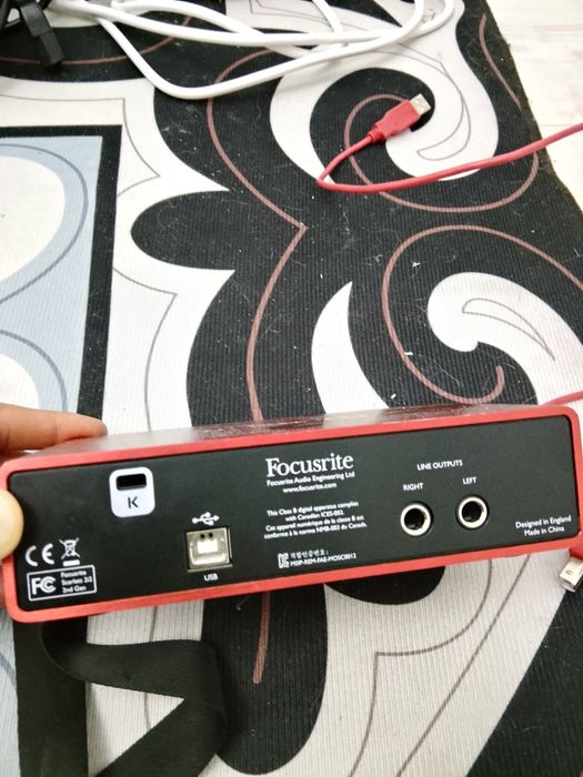 Звуковая карта focusrite Scarlett 2x2