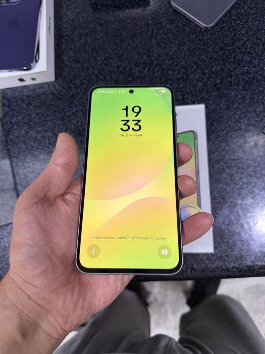 samsung a56 pamit 8.256g holati zor karopka dak bor oqip tel qlila