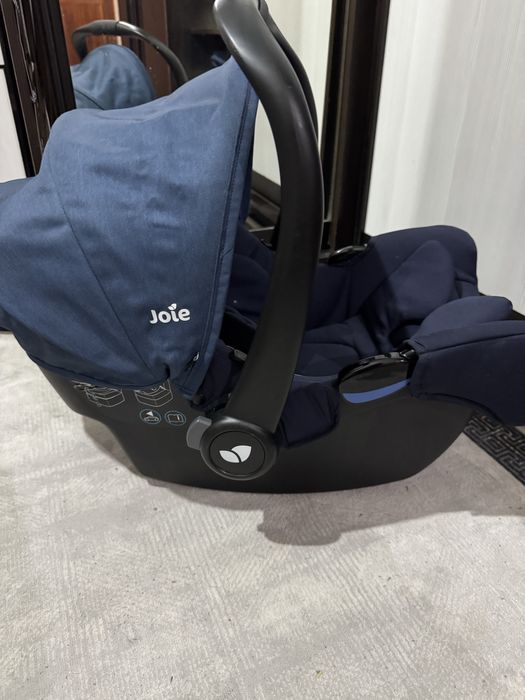 Продам автолюльку joie