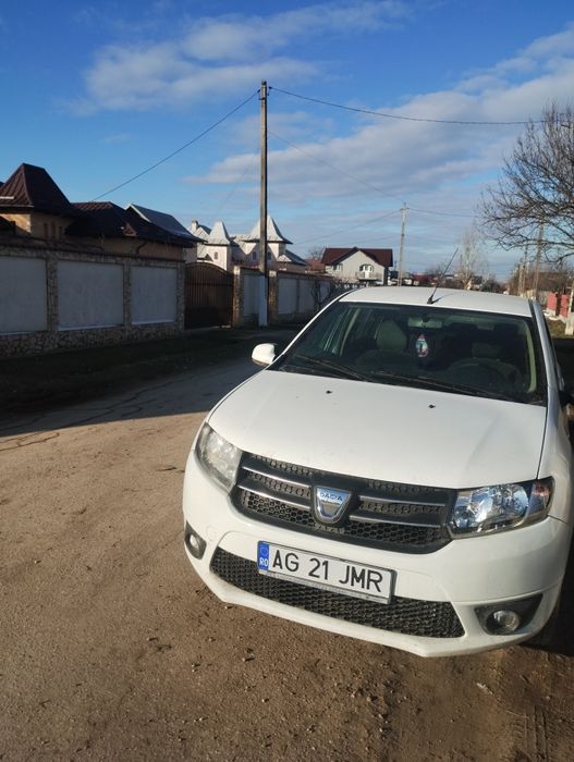 Vând Dacia Logan 1.2 benzina și gaz