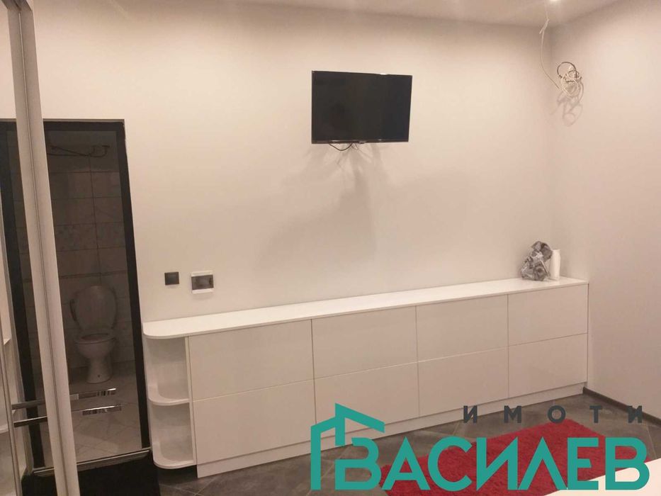 Дава се под наем Едностаен апартамент в София, Център - 40 кв.м за 508.47 € - Снимка #1