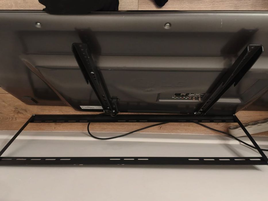 Продам телевизор LG SMART