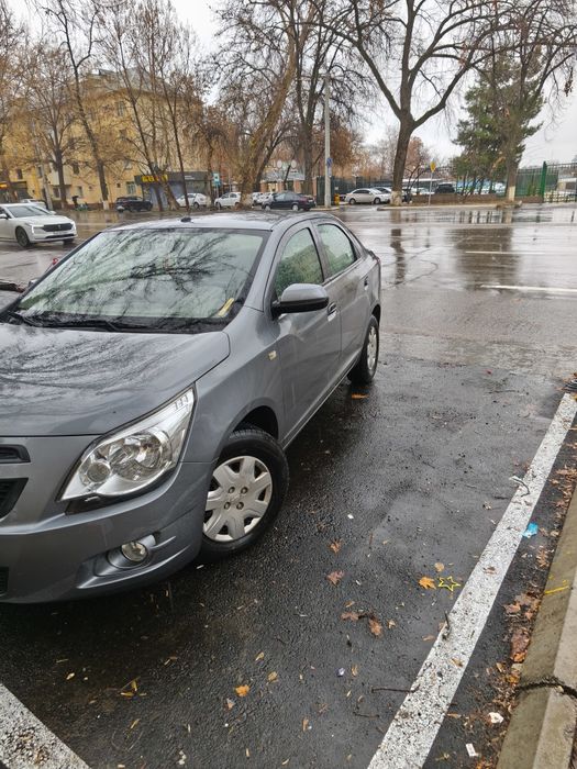 Автомобиль Кобальт