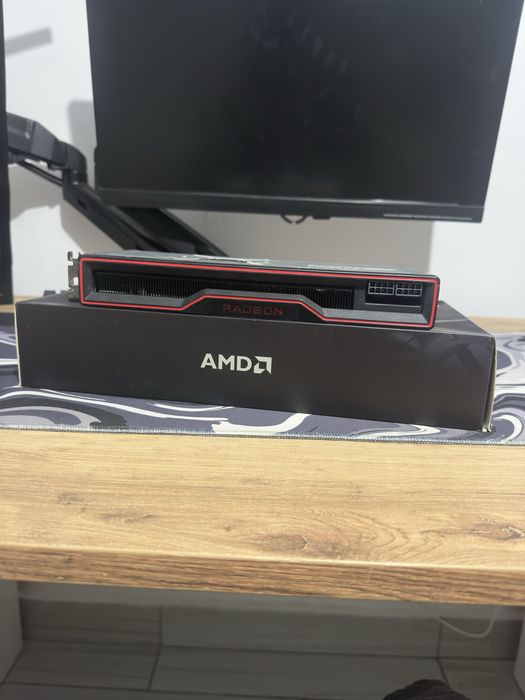 Видеокарта Amd Rx6800 16GB reference edition