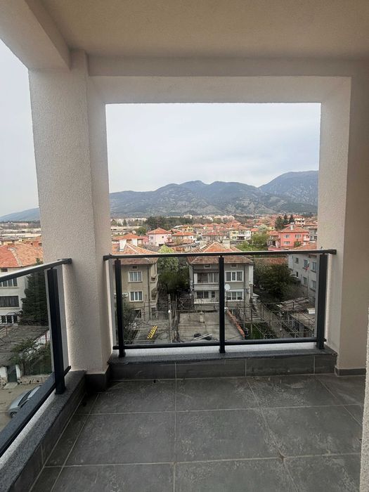 Продава се Тристаен апартамент в Карлово - 92 кв.м за 666 €/кв.м - Снимка #7