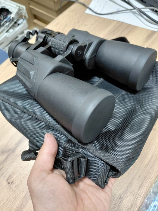 Продам бинокль 10-30×50 Zoom