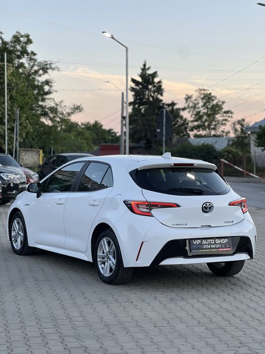 TOYOTA Corolla 2021 — imagine 4