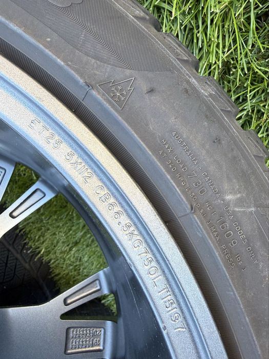 Set roti iarna - jante  cu anvelope 245 40 R18  Audi A5 8jx18 ET25 CB 66.5