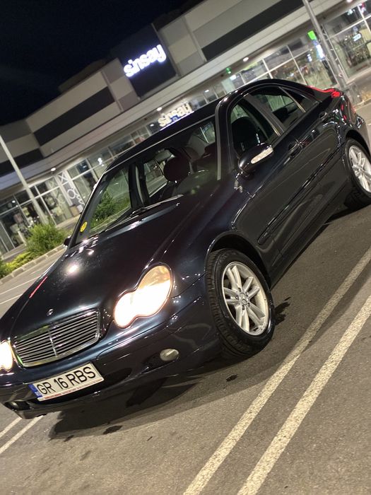 MERCEDES-BENZ E-Class 2001