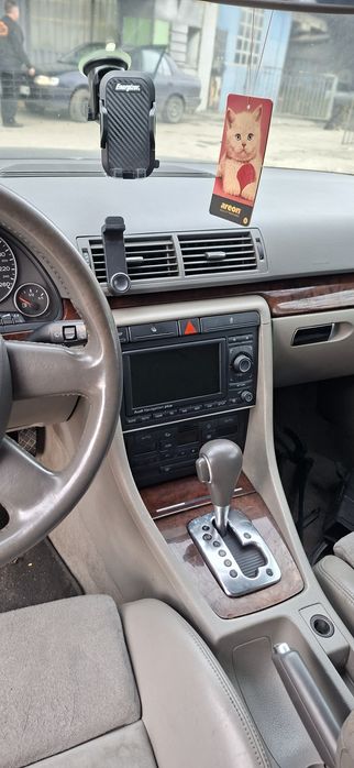 Продава се Ауди а4в7 комби авант  2.0