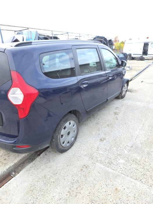 Vand intreg sau dezmembrez Dacia Lodgy