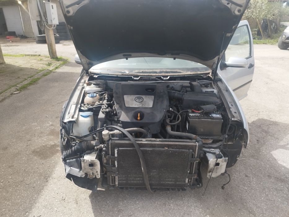 Продавам голф 4 1.9 101 На части