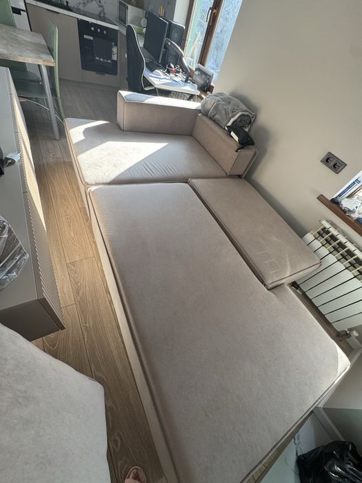 Срочно продам диван