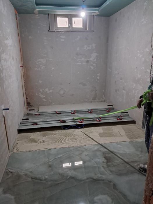 Montam placi gresie xxl