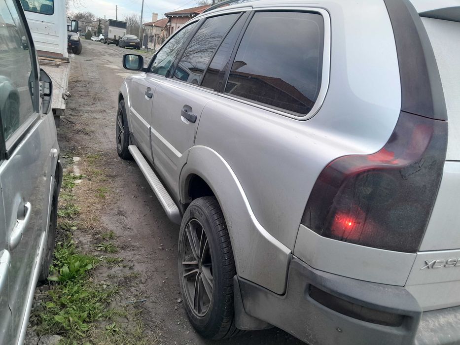 ПРОДАВАМ Volvo xc 90