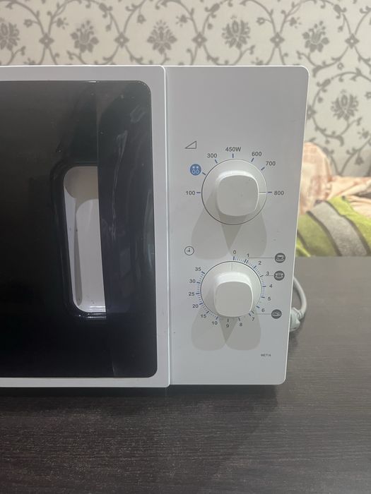 Микровълнова Samsung ME71A за части