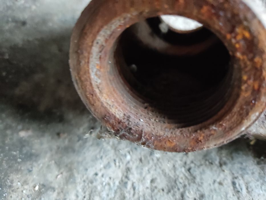 Секция радиатора отопления