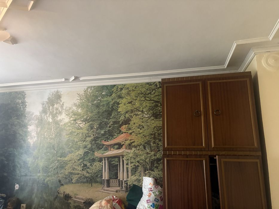 Продавам апартамент 97кв. Тухла