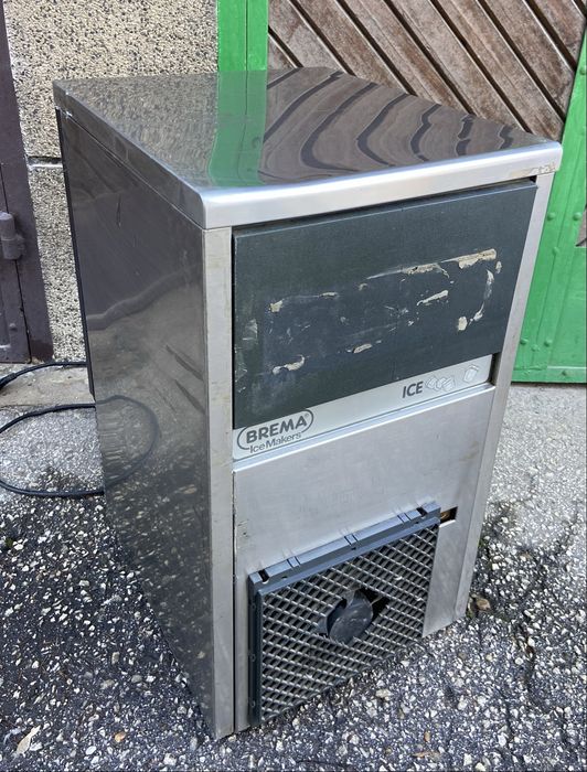 Професионален ледогенератор Brema