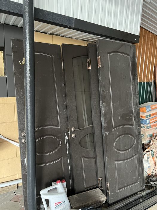 Продам двери межкомнатные