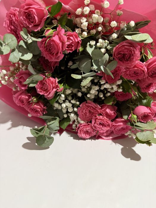 Цветы Роза тюльпаны