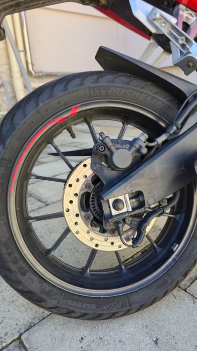 Motocicleta Yamaha R 125