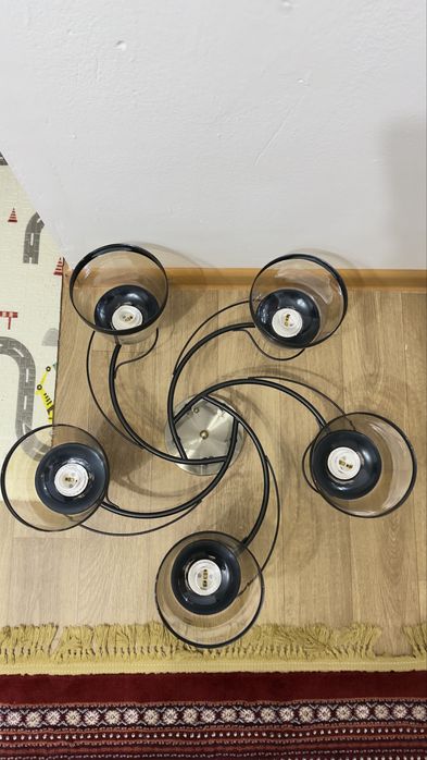 Продам 5-ти рожковую люстру