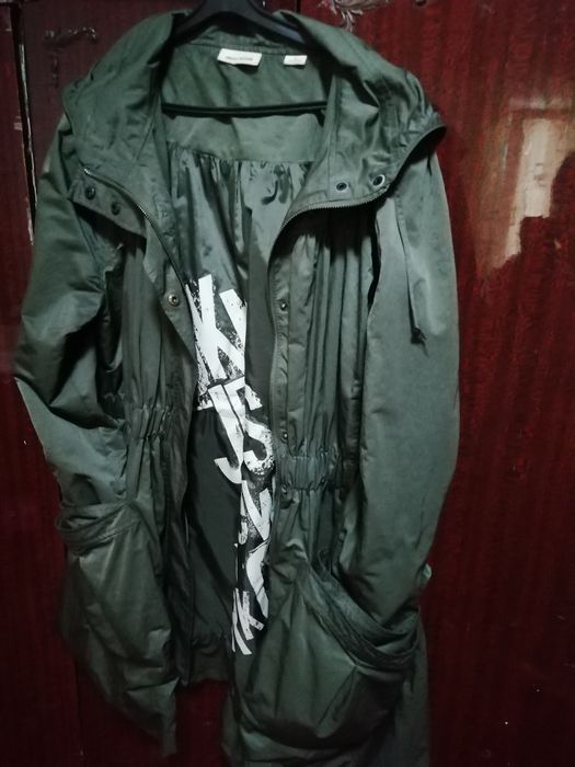 Продам женский плащ