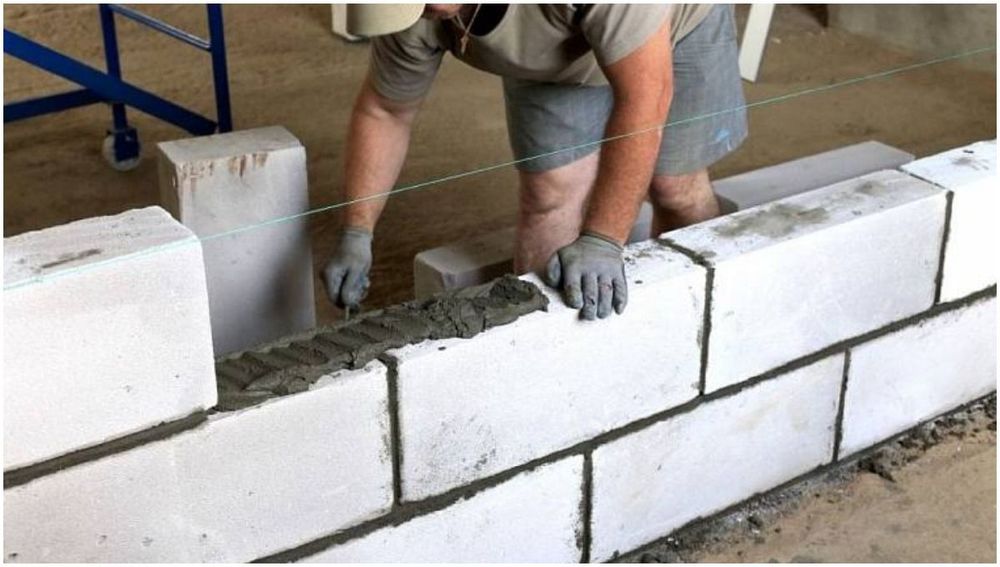 Котта объемдаги бинолани монолит бетон,гидроизол, отделка киламиза