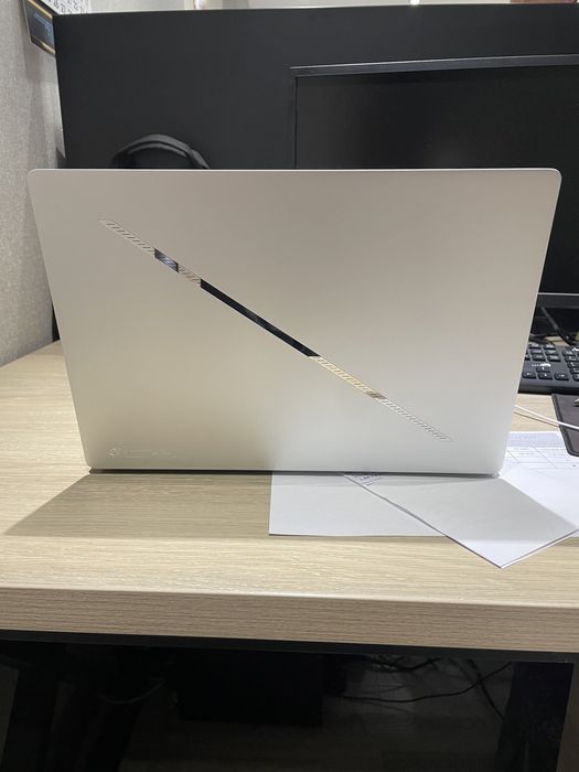 Продаю свой ноутбук ASUS ROG ZEPHYRUS G16