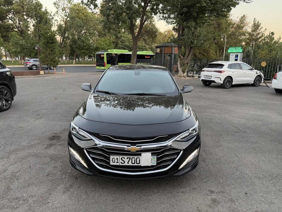 Malibu 2 Premier Qora 2022 Yil Toza