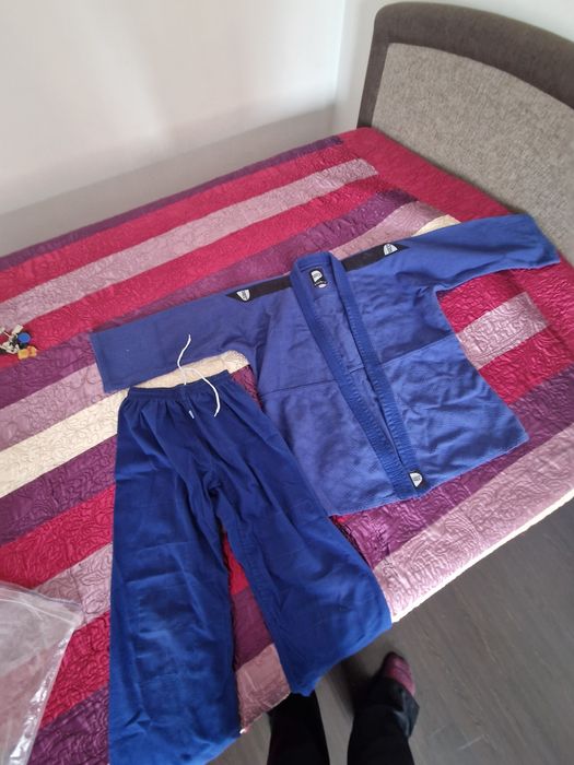 Кимоно для дзюдо синего цвета