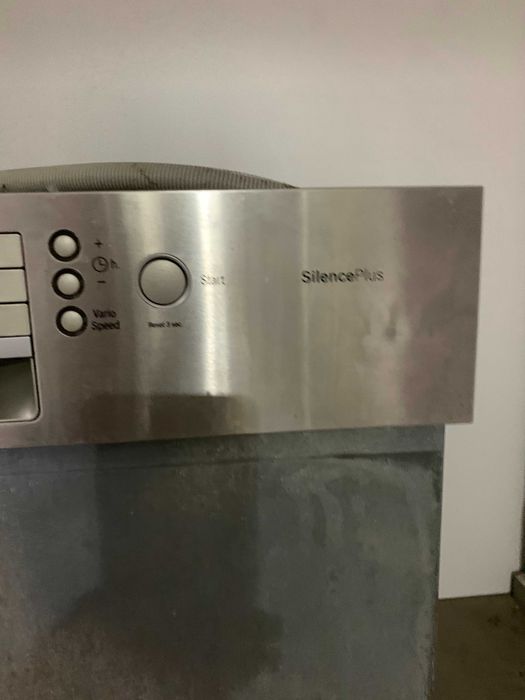 Съдомиялна машина BOSCH SMI50M05EU Полу-вграждане. 13 бр.