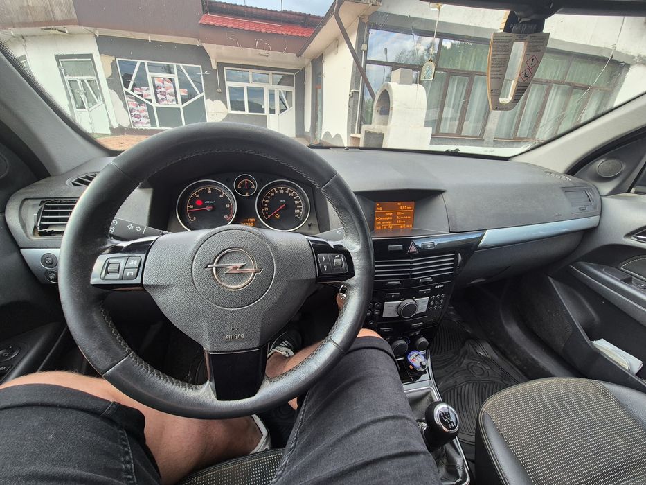 Opel astra h 2009