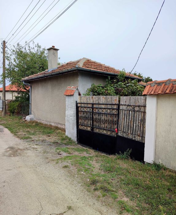 Продава се Къща в с. Алдомировци, Област София-област - 40 кв.м за 1875 €/кв.м - Снимка #9