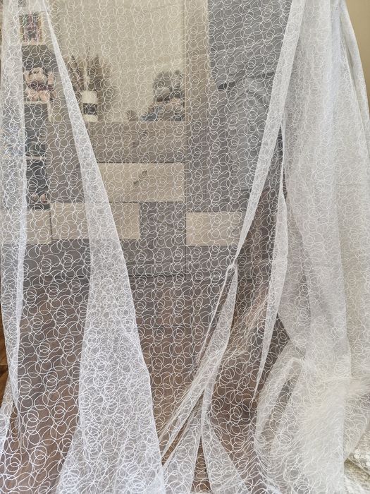 Тюль.          .