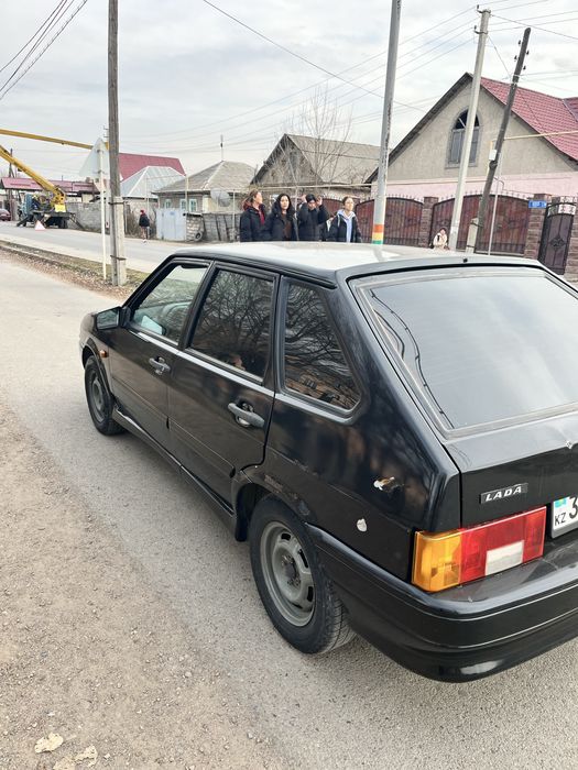 Продам машину  ваз 2114  машина очень хорошая
