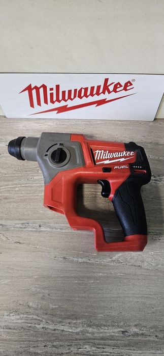 Milwaukee Перфоратор M12CH